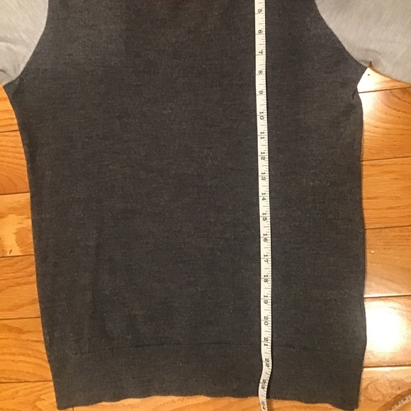 Sweater - Picture 5 of 7